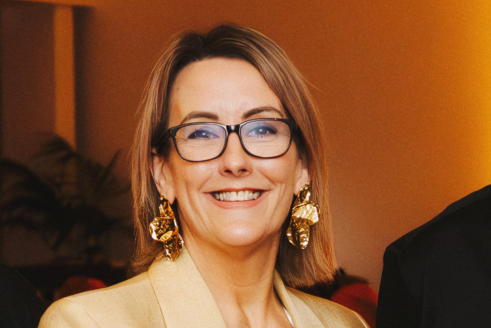 Lesley Francis-Ziogas